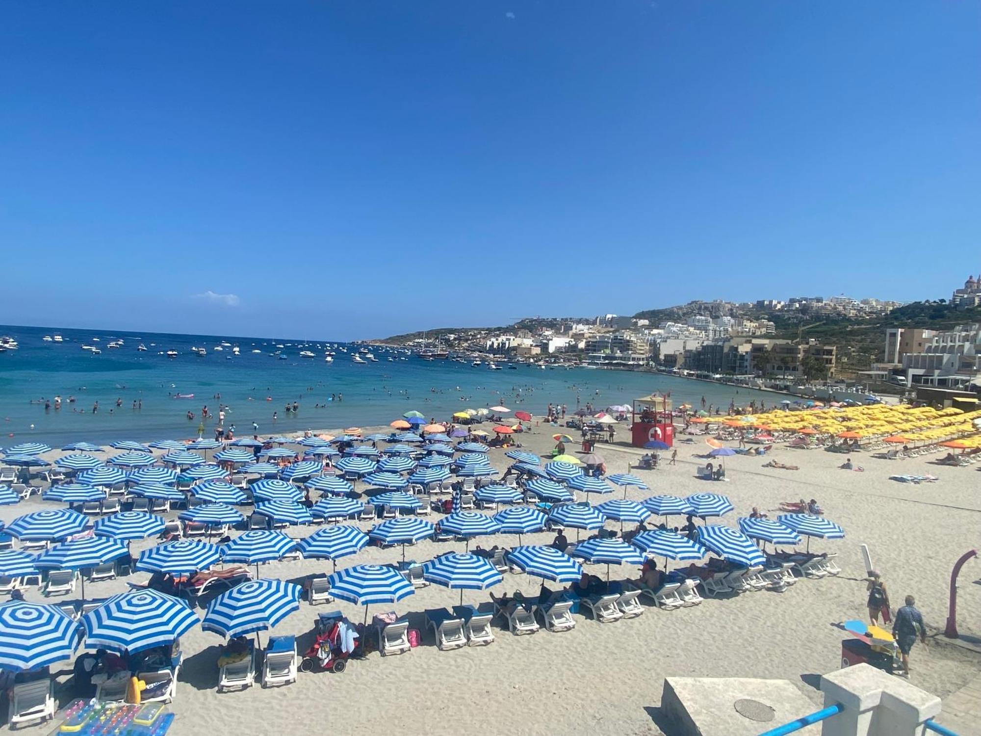 Sunshine Apartments Mellieha - Modern Three Bedroom Ground Floor Apartment With Yard Eksteriør billede